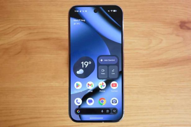 Google Might Finally Let You Remove Pixel At A Glance Widget