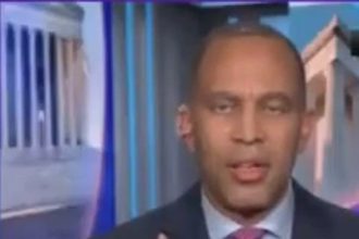 Hakeem Jeffries Busts Mike Johnson For Lying About Not Having The Votes To Extend Obamacare Subsidies