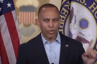 Hakeem Jeffries Vows To Fight After “Moderate” Senate Democrats Screw Millions Of Americans Out Of Their Healthcare