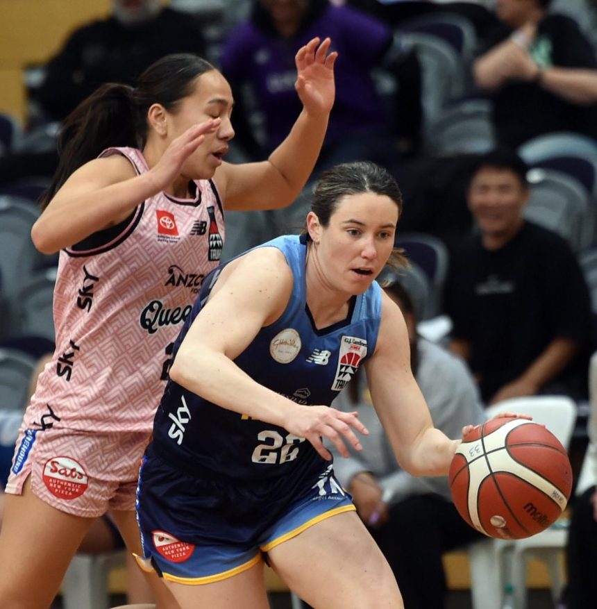 Hoiho come to life against Queens in nailbiter