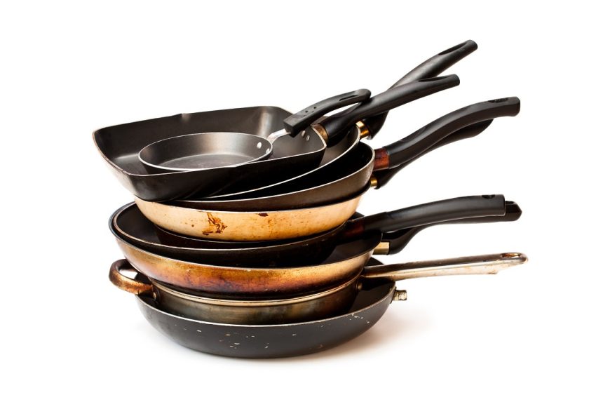 How To Recycle Your Old Cookware