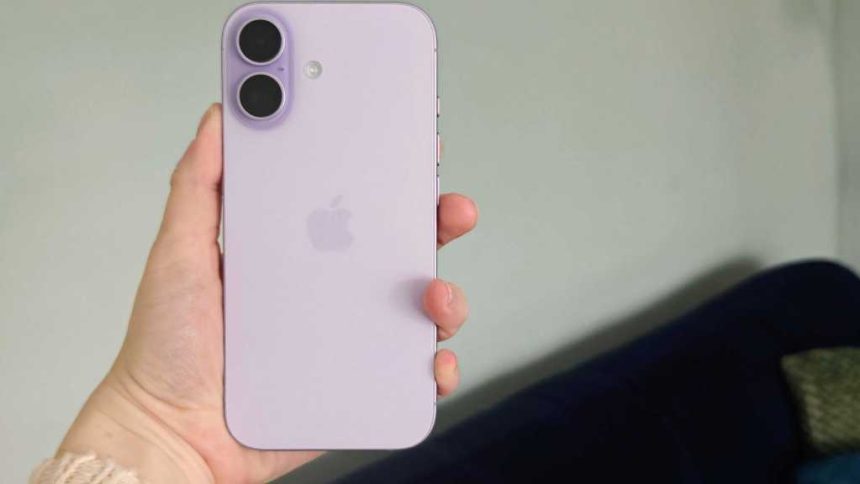 I Switched From Android to iPhone: 3 Ways I Was Wrong About Apple