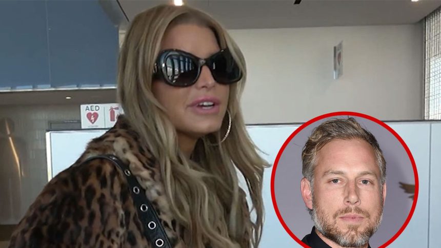 Jessica Simpson Reveals She Spent Thanksgiving with Her Estranged Husband