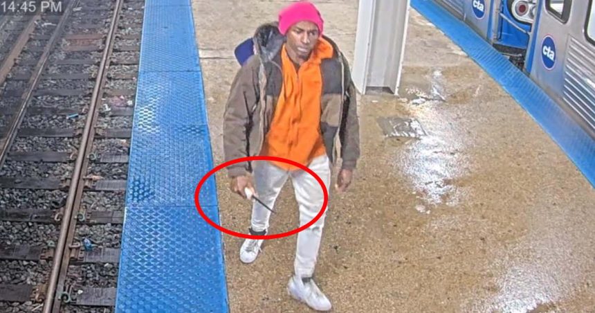 Knife-wielding man wanted for stabbing woman at UIC-Halsted station