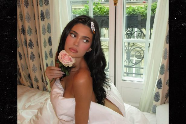 Kylie Jenner Covers Herself with Just A Sheet in Sexy Instagram Post