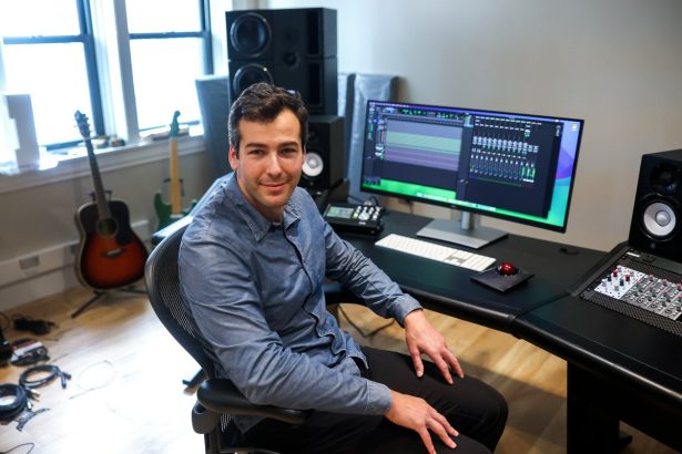 Legally embattled AI music startup Suno raises at .45B valuation on 0M revenue