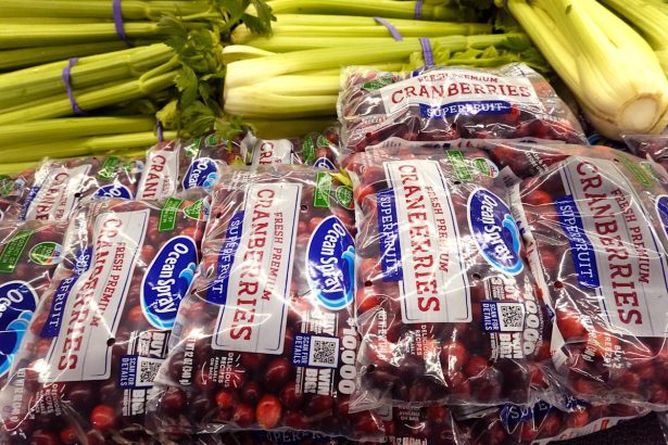 Maximize your Thanksgiving grocery savings with these credit cards