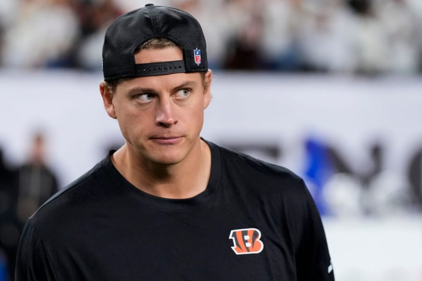 NFL fans react as Joe Burrow returns to Bengals practice after toe surgery