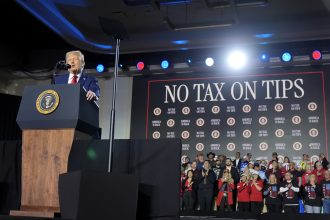 Nevada Dems, GOP battle over ‘no-tax-on-tips’