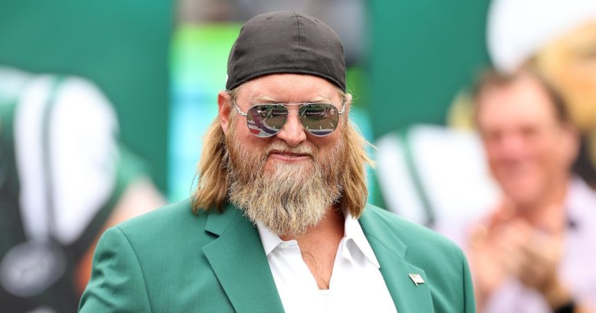 Nick Mangold Laid to Rest at Funeral With Former Teammates