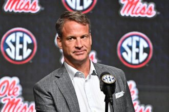 Ole Miss Fans Boo Lane Kiffin After He Decides to Leave Team to Coach LSU