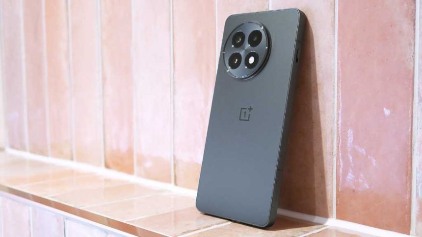 OnePlus 15R Set For Snapdragon 8 Gen 5 Chip