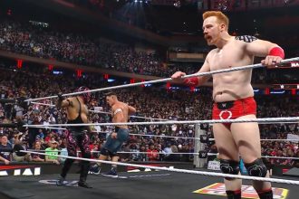 Pete Davidson ringside at WWE RAW; absolutely loses it after catching Sheamus’ shirt