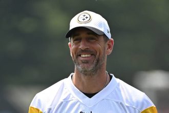 Pittsburgh Steelers Wives Claim They Haven’t Met Aaron Rodgers’ Wife