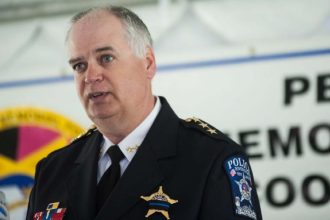 Retired suburban chief was shot on duty in 1987. Now he wants federal investigators on every cop-killing case