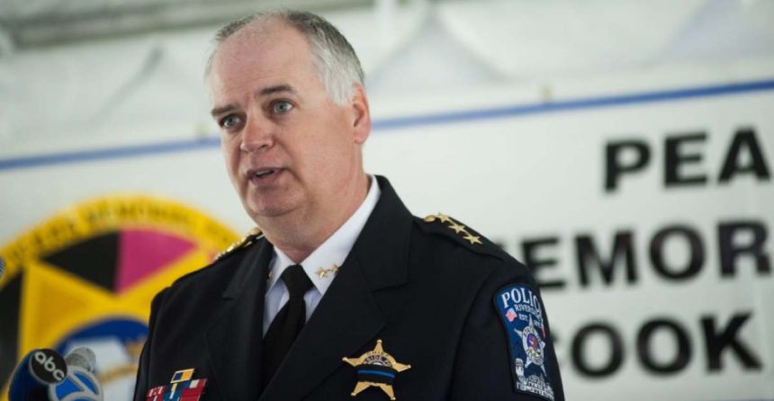 Retired suburban chief was shot on duty in 1987. Now he wants federal investigators on every cop-killing case