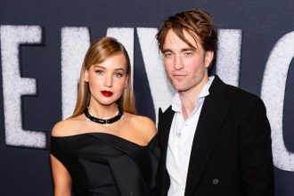 Robert Pattinson Addresses Eating Food From Jennifer Lawrence’s Trash