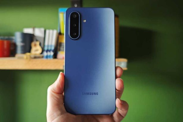 Samsung Galaxy A17 5G Review: Sleek but Samey