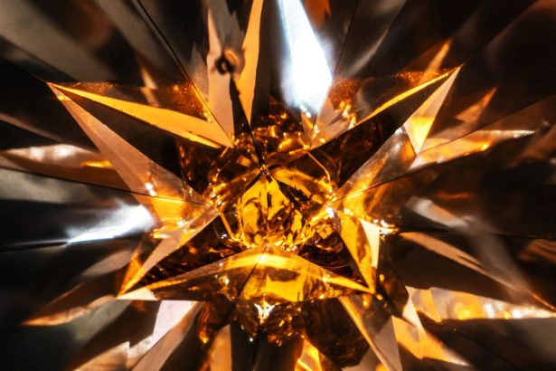 Scientists Discovered a Time Crystal That Reveals a New Way to Order Time : ScienceAlert