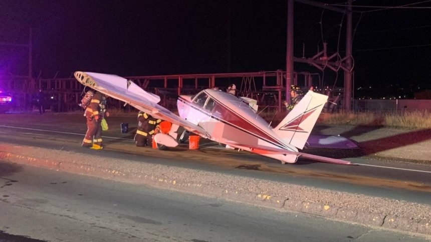 Small plane crashes in Castle Rock