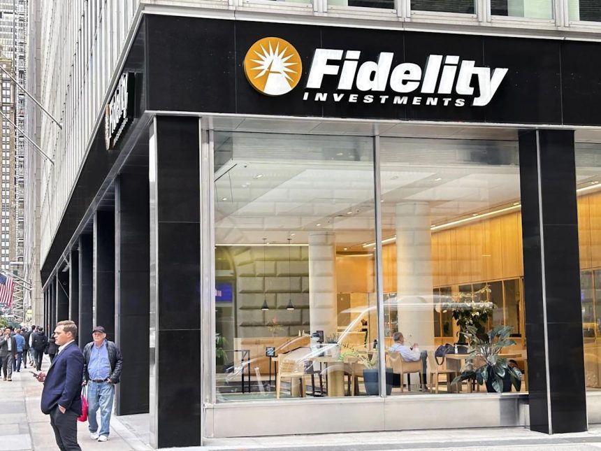 Solana ETF Competition Heats Up as Fidelity and VanEck Arrive on the Scene