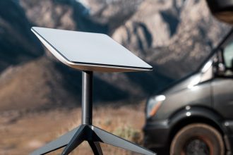 SpaceX’s Starlink secures more spectrum and airlines as it passes 8 million customers