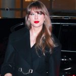 Taylor Swift’s Quintessential Fall Sweater Look Is Hiding on Amazon