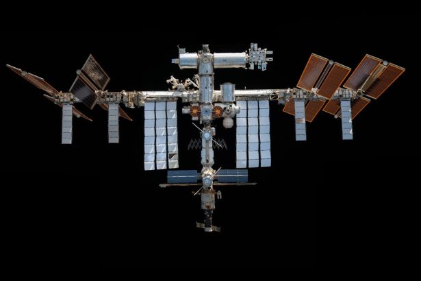 The End of the International Space Station Will Begin a New Era of Commercial Outposts