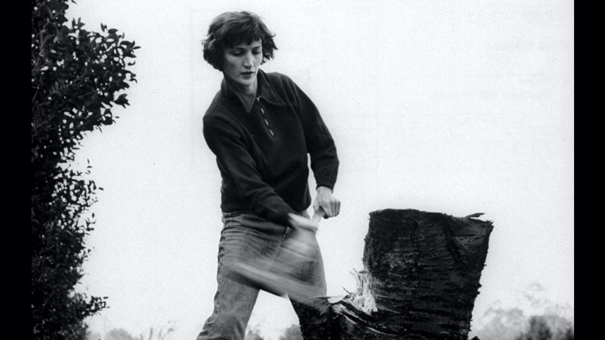 The Sacrifices of the Single-Mother Artist 