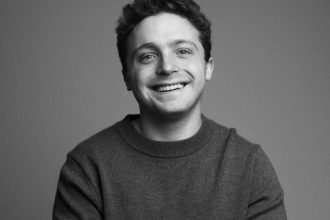 Therapuss Podcaster Jake Shane to Star In Hulu Comedy Based on Himself