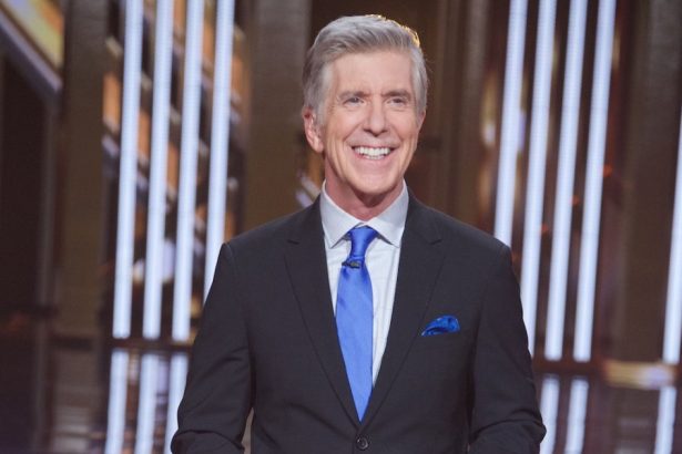 Tom Bergeron Returning to DWTS for 20th Anniversary Episode