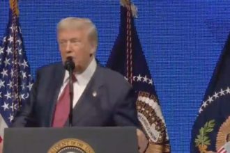 Trump Tried To Give A Speech On The Economy And It Was A Disaster