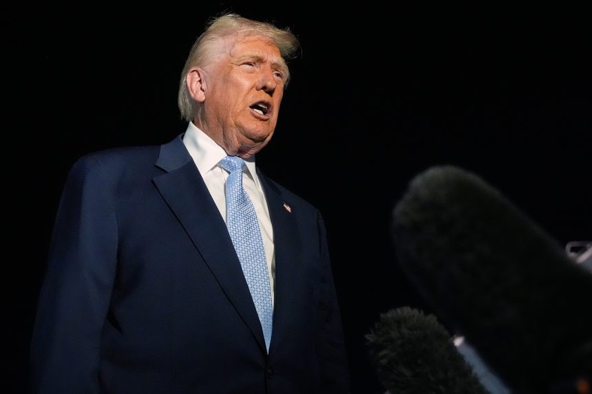 Trump to back primary against Indiana Republican who opposes redistricting