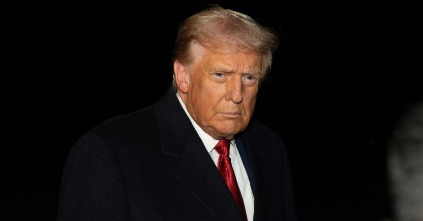 Trump’s ‘Insecurity’ Makes Him ‘More Dangerous,’ Psychiatrist Warns