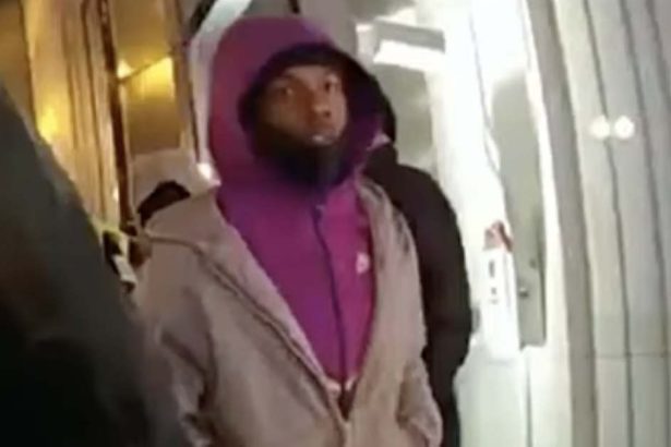 Video shows gunman in the Loop attack that left a 14-year-old dead.