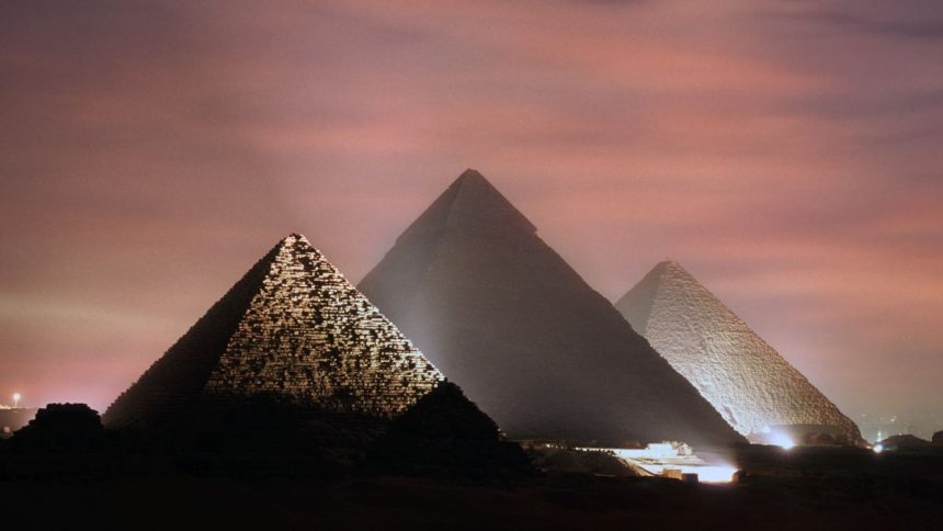 Voids Detected Inside Giza Pyramid May Be Signs of a Hidden Entrance : ScienceAlert