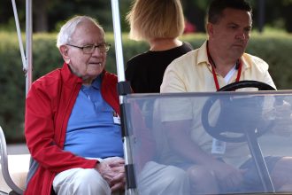 What keeps people working later in life? Reflections on Warren Buffett’s long run.