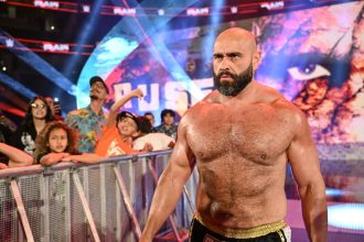 Why do wrestlers think they can just lie on camera all the time lmao