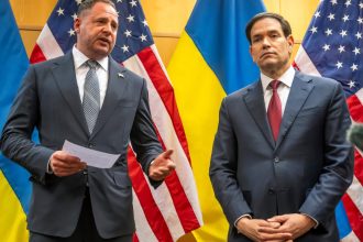 Zelenskyy’s chief of staff resigns as Ukraine corruption investigations widen : NPR