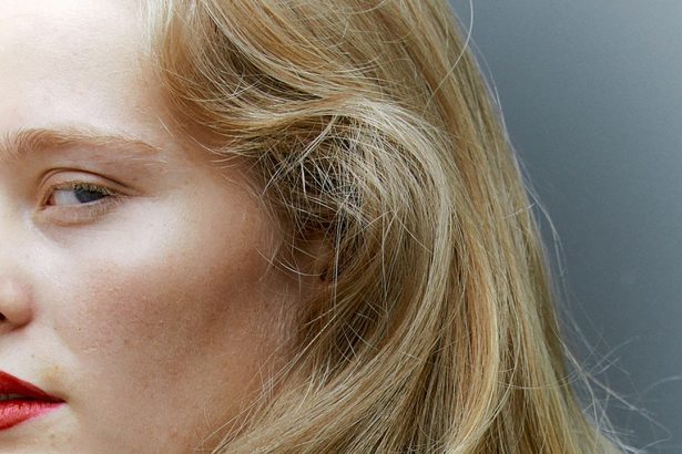 8 Best Thickening Sprays, According to Celebrity Hairstylists