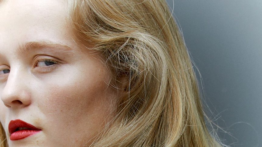 8 Best Thickening Sprays, According to Celebrity Hairstylists