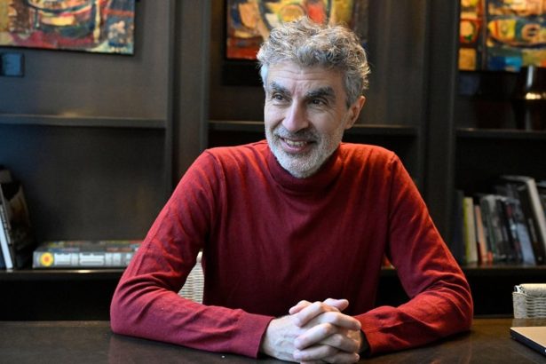 ‘Godfather of AI’ Breaks Major Science Research Record