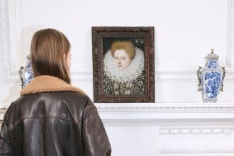 Valentino Pre-Fall 2026 Collection | Vogue