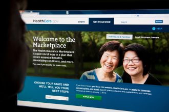 1 In 4 Obamacare Enrollees May Drop Coverage If Tax Credits Go Away, Poll Says