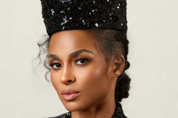 Makeup, Hair & Fashion Guide