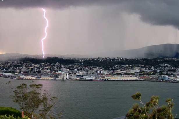200 lightning strikes hit Dunedin and Clutha