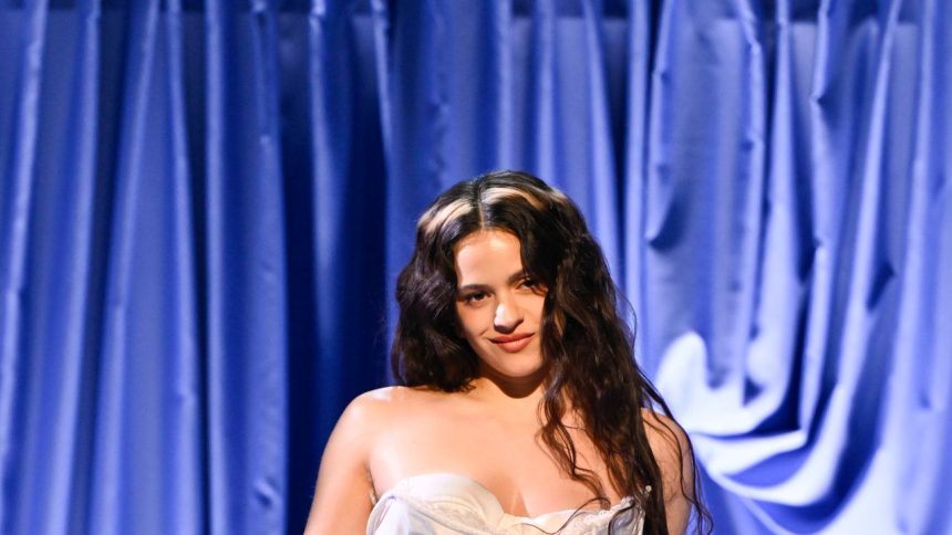 Ghost Roots: Meet 2026’s Edgiest Hair Trend