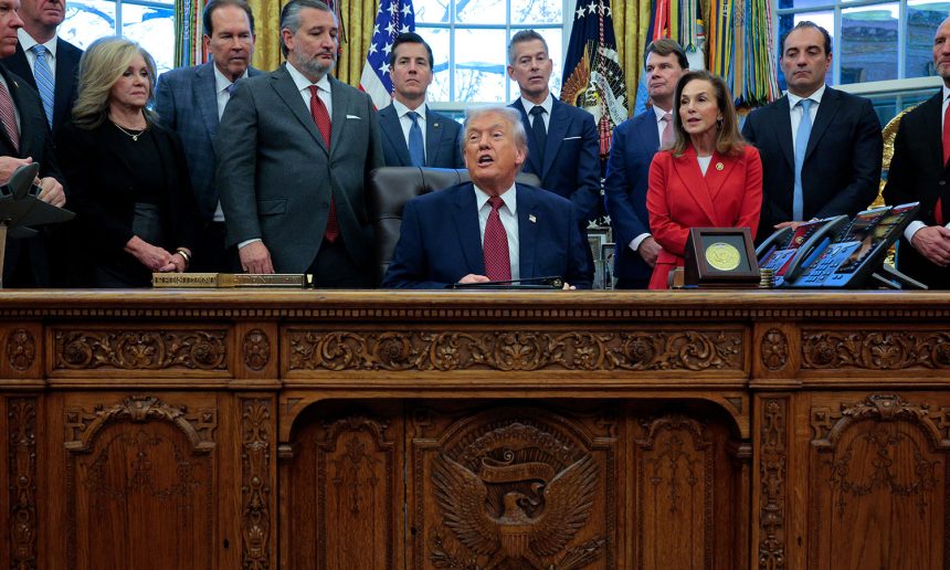 5 Reasons Trump’s Fuel-Economy Standards Rollback Is a White Elephant Gift No One Wants