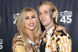 Aaron Carter’s Ex Claims His Mom Is Trying to Steal Son’s Inheritance