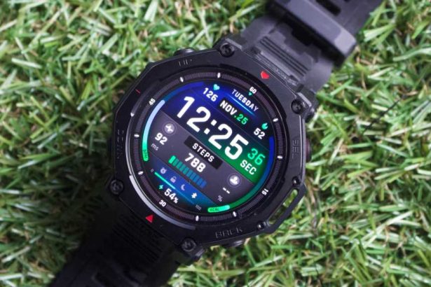 Amazfit T-Rex 3 Pro Review: Outdoor Smartwatch gets flashy upgrade